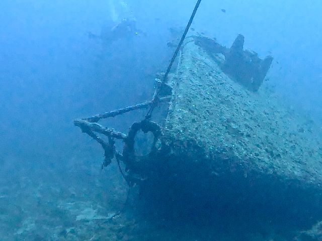 25/09/28　ベタ凪でUSSエモンズへ　古宇利島